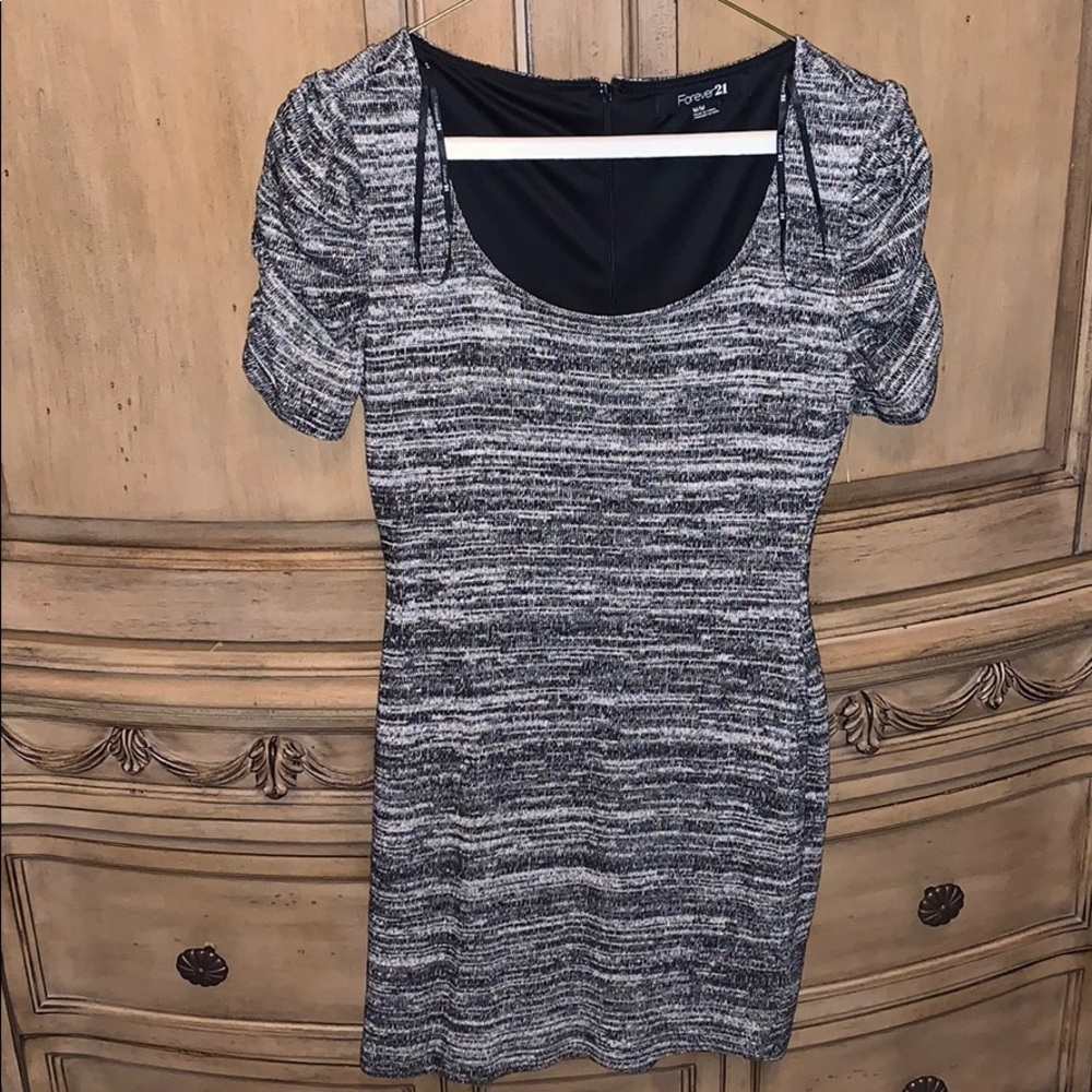 Women’s dress